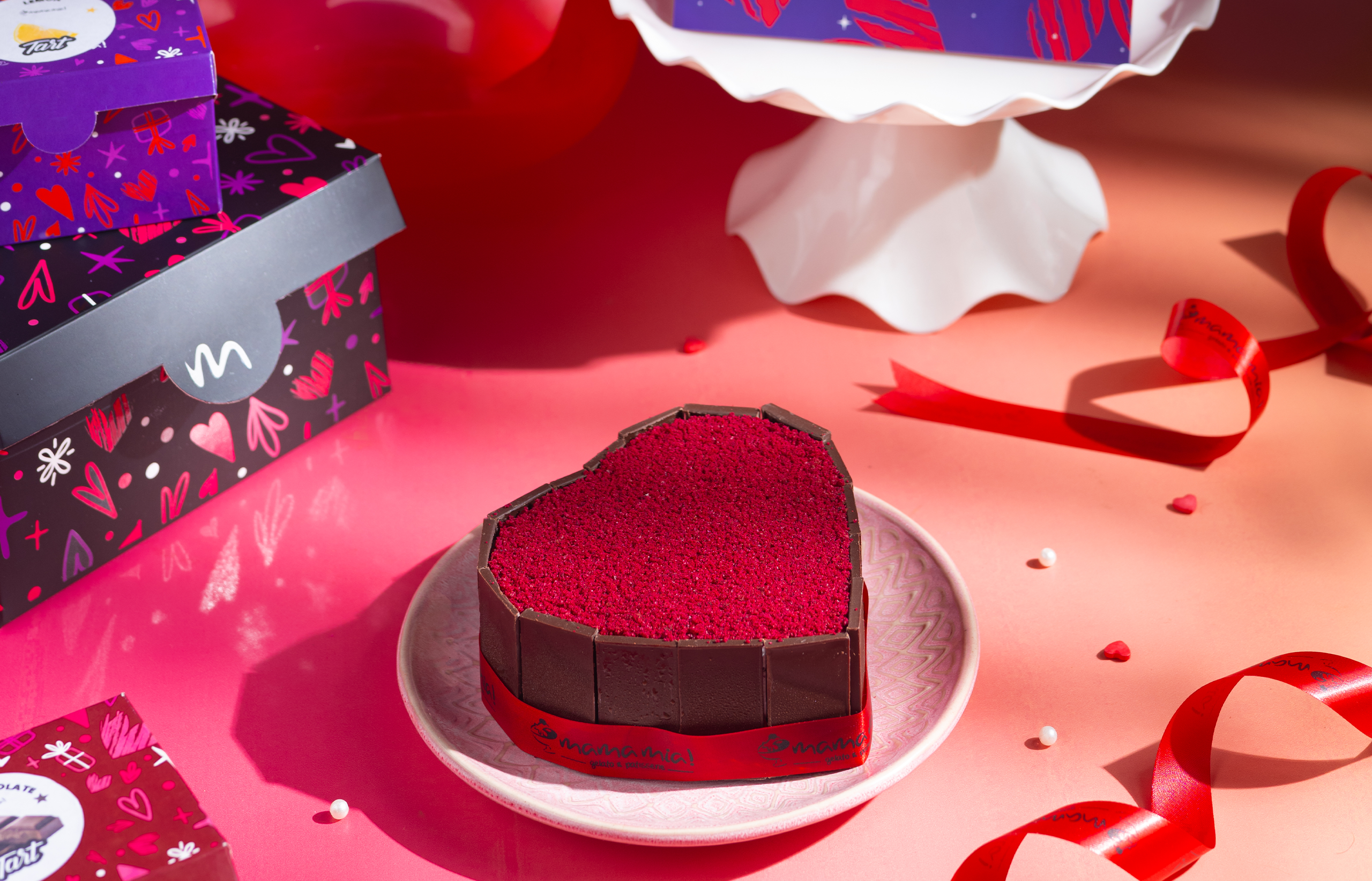 Love, Layered & Delivered: Your Ultimate Valentine’s Day Gift Guide in Kolkata